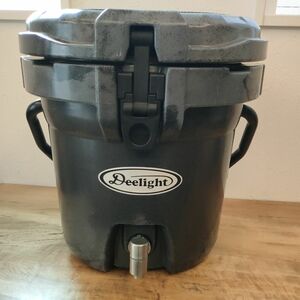 ウォータージャグ Deelight アイスランドクーラー 2.5ガロン(9.34L) 廃盤color シール付属