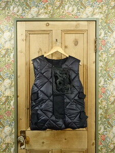 JUNYA WATANABE ジュンヤ　JUNYAWATANABE　ジュンヤワタナベ　2023AW　23AW　ベスト　× INNERRAUM VEST 未使用