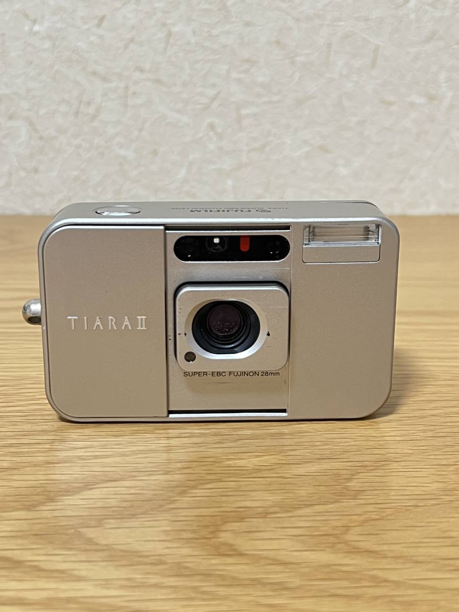 熱販売 □美品□ FUJIFILM フィルムカメラ TIARA mini CARDIA フィルム