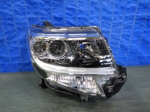 2049　タントカスタム　LA600S　LA610S　後期　トップエディション　右ライト　LED　100-51392　XZ　美品