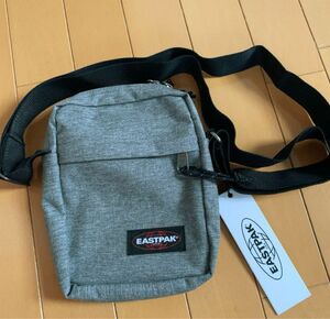 ☆全国送料込☆ 新品　EASTPAK ショルダー　 ポーチ　バック　グレー　 ショルダーバッグ