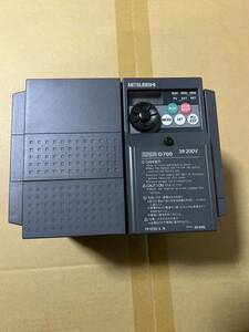 三菱　インバータ　FR-D720-3.7K