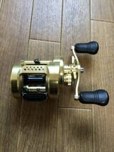 シマノ18 カルカッタコンクエスト400右巻き 美品！(SHIMANO)_画像1