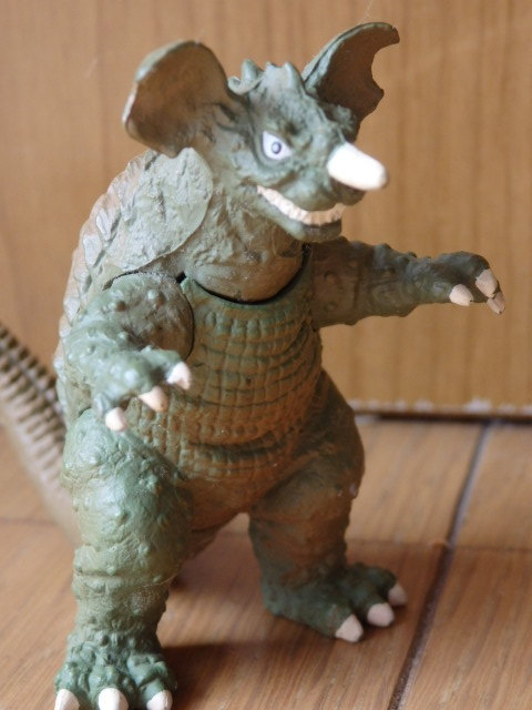 2023年最新】ヤフオク! -怪獣バラゴンの中古品・新品・未使用品一覧