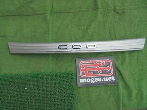 7EV3123 IA2)) ダイハツ クー M402S CX LTD 純正 バックドアガーニッシュ　76801-B1010/20