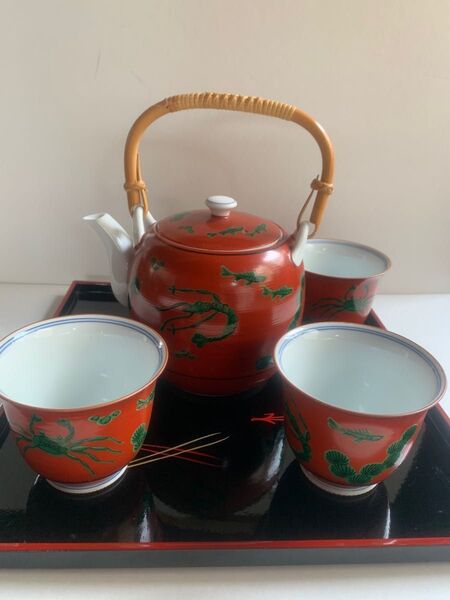お値下げ★ たち吉 魚藻紋 茶器 セット 急須 湯のみ 3セット 四角漆器お盆付き お正月
