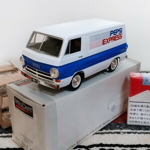 【箱入 1/32】1964 DODGE VAN A100 PEPSI ダッジバン