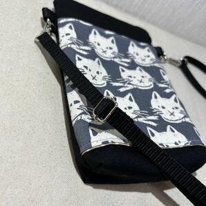 サコッシュ/外ポケット付き/12ｃｍ/スマホポーチ/ミニポシェット/ハンドメイド/リボン猫グレーの画像6