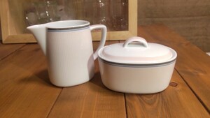 Noritake ノリタケ ●CITY PAL　シュガーポット ＆ クリーマー ミルクピッチャー　ティータイム　薄ピンク