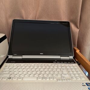 【美品】NEC LaVie ノートパソコン