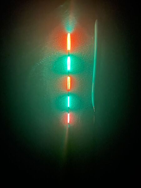 電気ウキ 2号 棒ウキ へら浮き ヘラ浮き 5点発光 LED 5点灯,オモリ荷8グラム、全長42cm