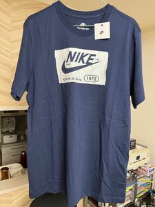 ナイキ Tシャツ　Lサイズ　デカロゴ　スウッシュ　NIKE メンズ　紺色