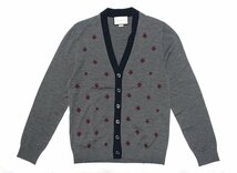 18AW 極美品 GUCCI グッチ ビー&スター エンブロイダリー ニット カーディガン 431747 グレー×ダークネイビー ウール メンズ XL_画像1