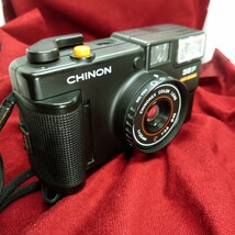 9137【フラッシュ/シャッターOK】CHINON 35F EASY LOADING チノン コンパクトフィルムカメラ CHINONEX COLOR LENS F:3.8 35mm_画像2