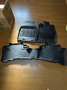 FJクルーザー WeatherTech セカンドフロアマット＋純正フロアマット