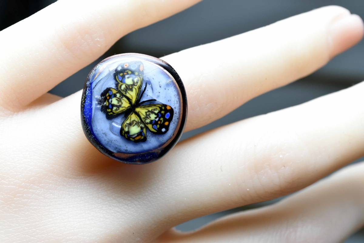 A one-of-a-kind glass ring created by a glass artist. y961-467 Glass Ring, Handmade*, Women's Accessories, ring, others