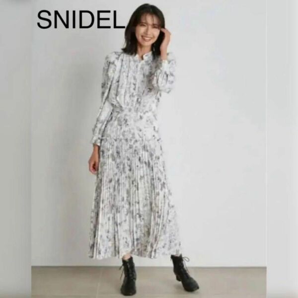  クリーニング済♪snidel バリエプリントプリーツワンピース 