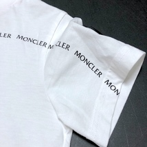 二点落札で送料無料！ 2A48 Moncler モンクレール キッズ 4才 104㎝ 半袖 Tシャツ ロゴ ラバーワッペン クルーネック 男の子 女の子 白_画像2