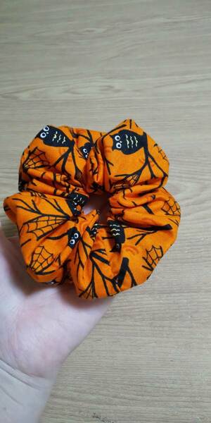 ハンドメイド シュシュ ハロウィン ふくろう柄