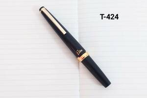 PILOT　パイロット　Elite　エリート　万年筆　14K　585　EF 《中古》14金　黒　ブラック