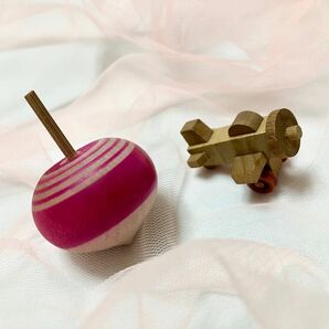 昭和レトロ　 郷土玩具　飛行機　こま　コマ　木製　小さなおもちゃ　