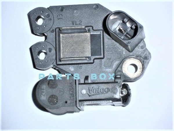 082-128N ベンツ w204 W212 R172 バレオ ヴァレオ オルタネーター ダイナモ IC レギュレター バレオ製 新品 A0009067902 FG15T079