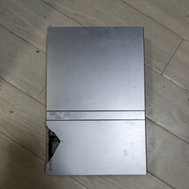 PS2 SONY SCPH-75000　サテンシルバー　本体割れあり　部品取り　プレイステ2　ジャンク品_画像1