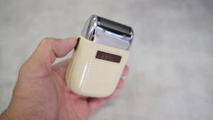 BRAUN Brown used shaver case attaching ( zipper damage ) white Vintage retro antique operation possible!