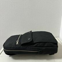 【新品同様】定価33,000円 PORTER ポーター スモーキー SMOKY ボディバッグ 592-07531 ブラック　黒　ワンショルダー　ウエスト_画像6