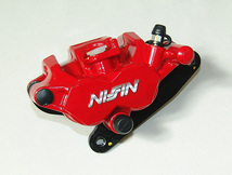 NISSIN製・ニッシン 2POTキャリパー 赤 GROM グロム MSX125 モンキー125/MONKEY125 NSR50 NS-1対応 2A051R_画像1