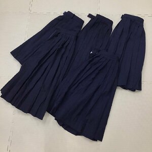 O193/(中古/箱)女子制服 冬夏スカート 5点 /紺色/W66/W68/中学校/高校/制服/学生服/冬用/夏用/女子学生/まとめ売り/ジャンク品