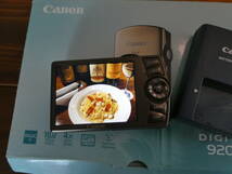 ☆Canon デジタルカメラ IXYD920IS ゴールド 美品　ケース、箱、付属品あり 焦点距離28mm～112mmF値F2.8～F5.8撮影感度ISO80～1600_画像4
