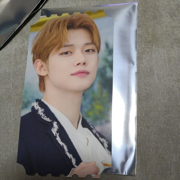 txt cafe YEONJUN ランダム tomorrow x together カフェ予約特典