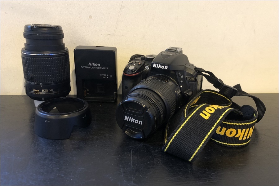 Nikon ニコン D5300 ダブルズームキット BLACK 一眼レフ+nikita.wp