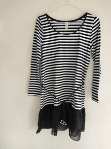 graniphglanif* black white border. star decoration cord. hem frill attaching cut and sewn. long sleeve long T-shirt *F size 