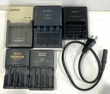 231004G☆ Ni-MH/Ni-cd BATTERY CHARGER バッテリーチャージャー SONY SANYO maxell 5個セット ♪配送方法＝おてがる配送宅急便(EAZY)♪_画像1