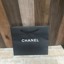 Y12　CHANEL　 シャネル　 紙袋　23.5ｃｍ×19ｃｍ×11ｃｍ位　美品_画像3