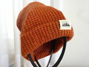 ◆ KRIFF MAYER ◆ レディース・メンズ　橙色　編み込みニット帽　サイズ５７cm〜５９cm　キャップ　帽子　麻