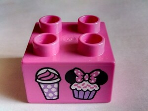 レゴデュプロ 　2×2　プリントブロック　カップアイスとケーキ　ディズニー　ミニーちゃん　濃いピンク