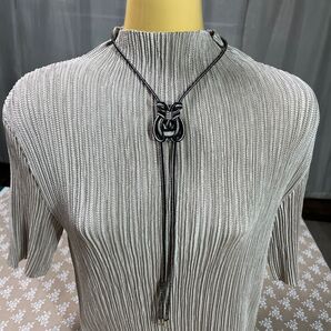 ハンドメイド くみひもネックレス ループタイ シルバー