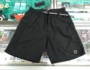 中古 UNDEFEATED/アンディフィーテッド ショートパンツ ナイロン100％ ブラック メンズ サイズXL ロゴマーク