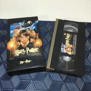 【中古品/インボイス登録店/CH】ハリーポッターと賢者の石　VHSビデオ 日本語字幕版 RS1022/0000