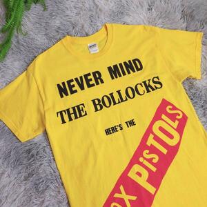 パンク SEX PISTOLS NEVER MIND Tシャツ 表記サイズM 濃いめの黄色 丸胴 セックス・ピストルズ ロック バンドT 67869