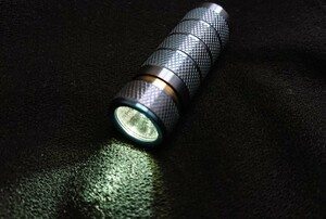 【mint condition】muyshondt Aeon titanium blue anodized limited flashlight