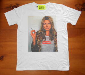 新品【KATE MOSS】ケイトモス セクシー タバコ プリント Tシャツ M