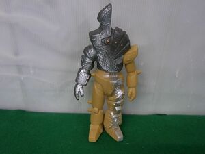 円谷プロ BANDAI 1997 ゴブニュオグマ ソフビ 高さ20cmぐらい。