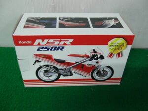 レッドバロン Mini Replica 世界の名車シリーズ vol.40 Honda NSR 250R