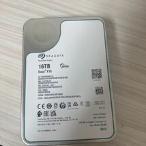 Y13:(動作ジャンク品/使用0時間/AVコマンド対応/訳あり写真4)Seagate HDD ST16000NM001G-2KK103 16TB SATA600 7200rpm 3.5インチHDD_画像1