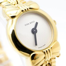 《美品》NINA RICCI 腕時計 ゴールド ブレスウォッチ リボンｎ_画像4