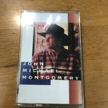 カセットテープ☆輸入盤☆洋楽☆ JOHN MICHAEL MONTGOMERY「KICKIN'UP_画像1